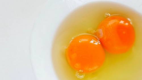 Lòng đỏ trứng có rất nhiều lợi ích cho người sử dụng